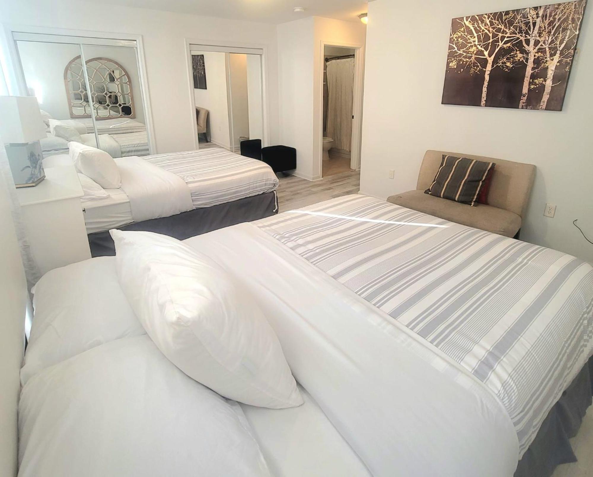 Luxury Apartments 5Queenbed - 20 Min Away Manhattan Джърси Сити Екстериор снимка